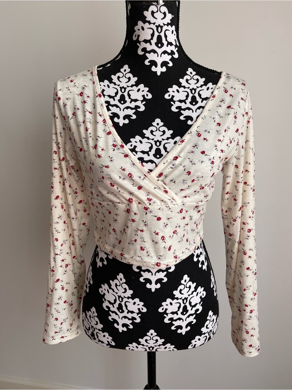 ROMWE Cream Wrap Crop Top with Red Floral Print